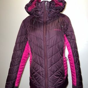 Patagonia Hooded winter coat Ski and Snowboad jacket puffer